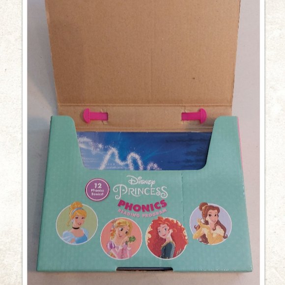Disney Princess Phonics Reading Program - 12 phonics books - Picture 6 of 6